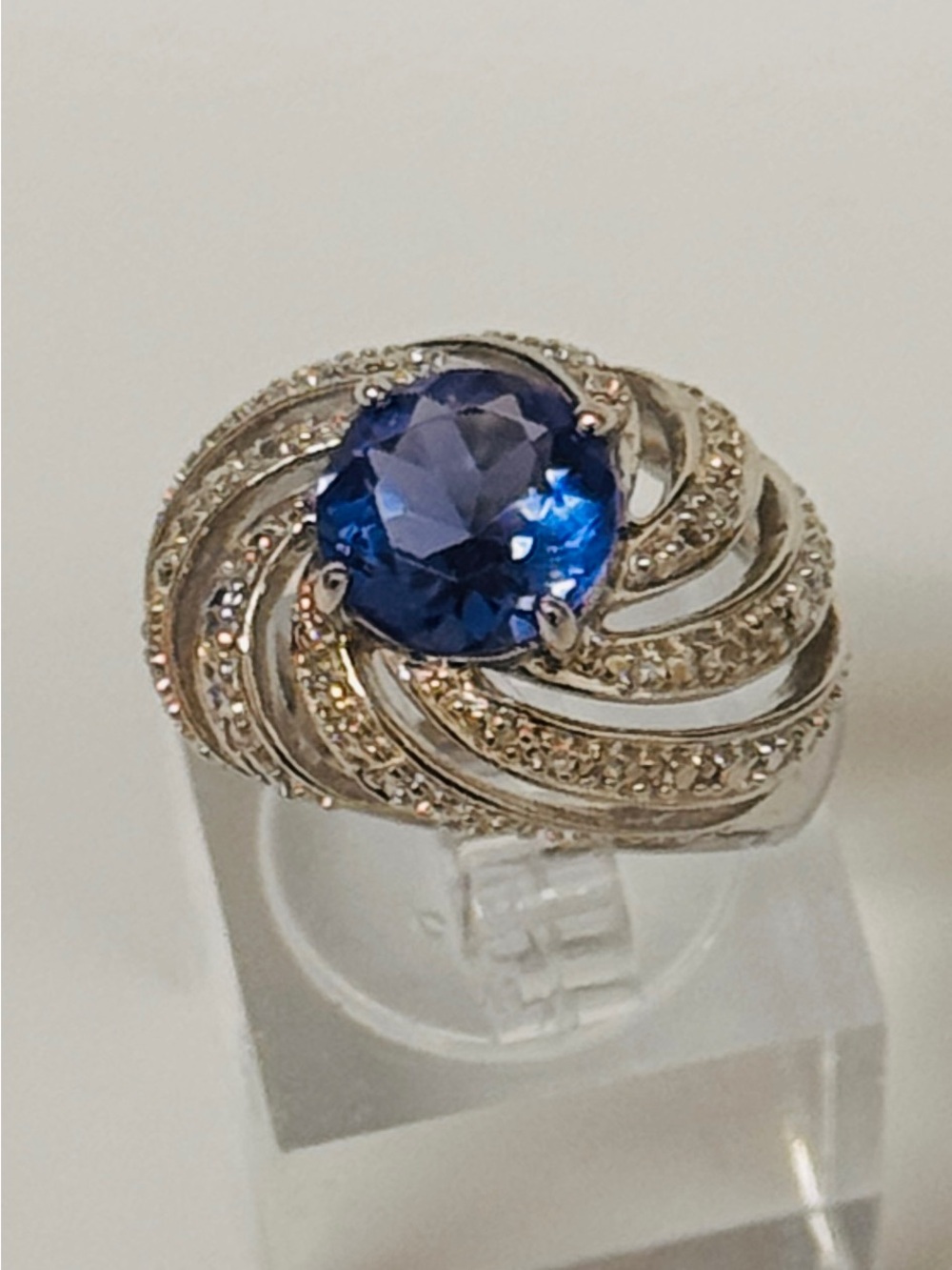 Blue Simulated Safire Stone Swirl Cocktail Ring - Silver 925 Sterling Silver
